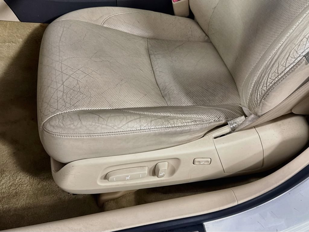 Used 2012 Lexus ES 350 FWD image 23