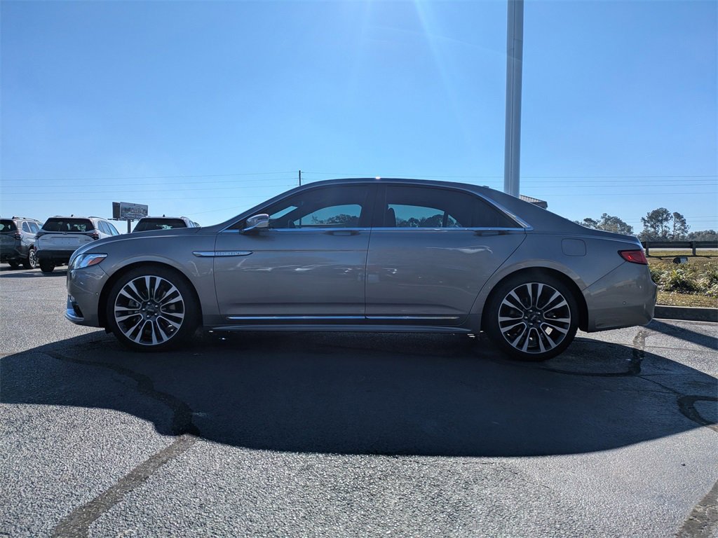 Used 2020 Lincoln Continental Reserve w/ Luxury Package image 7