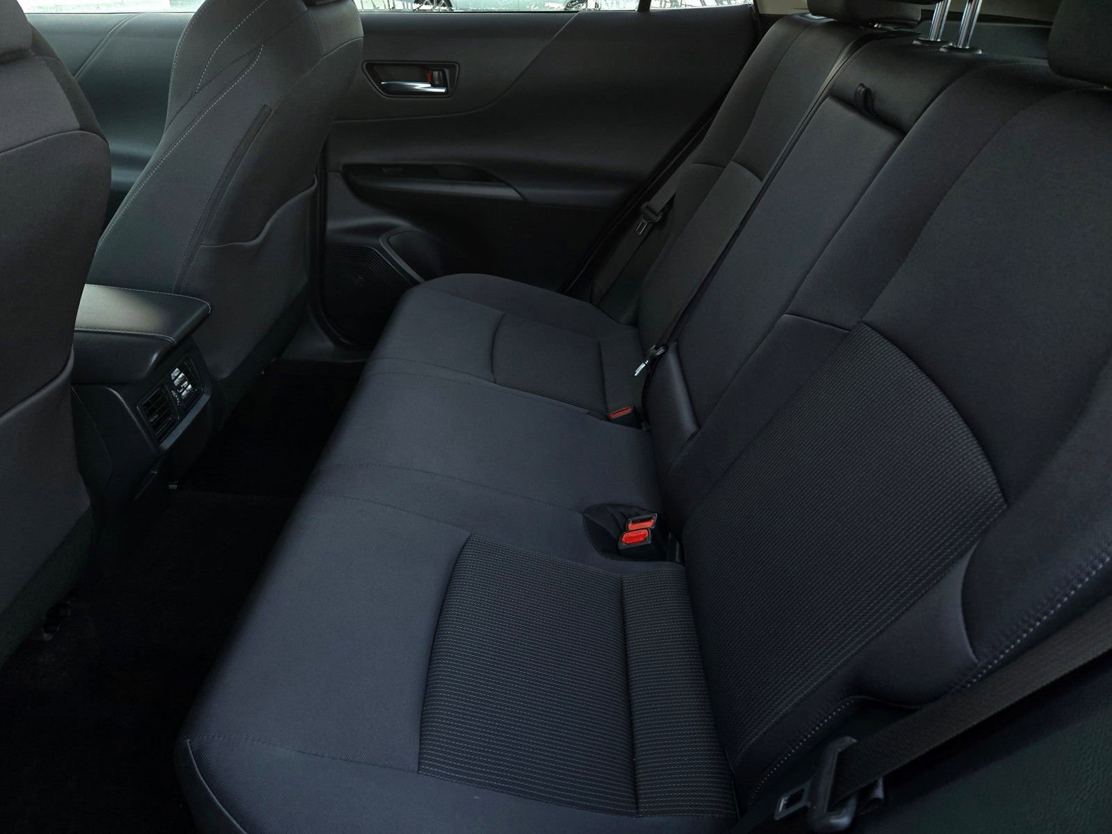 Certified 2023 Toyota Venza LE image 11