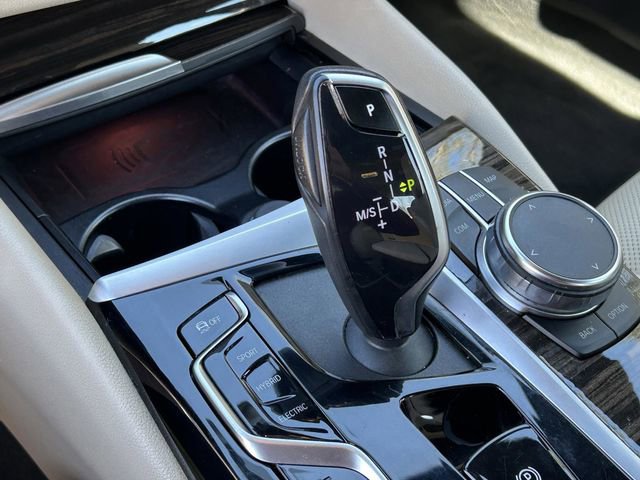 Used 2023 BMW 530e xDrive image 31