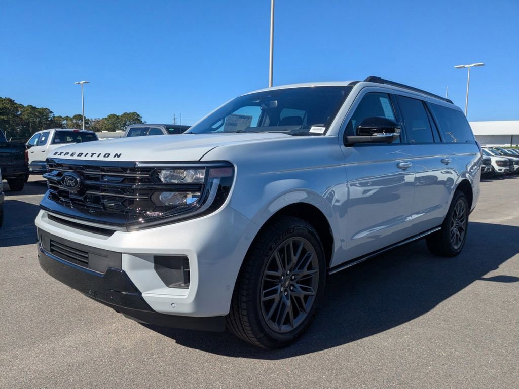 New 2025 Ford Expedition Max Platinum w/ Stealth Performance Package AWD/4WD image 8