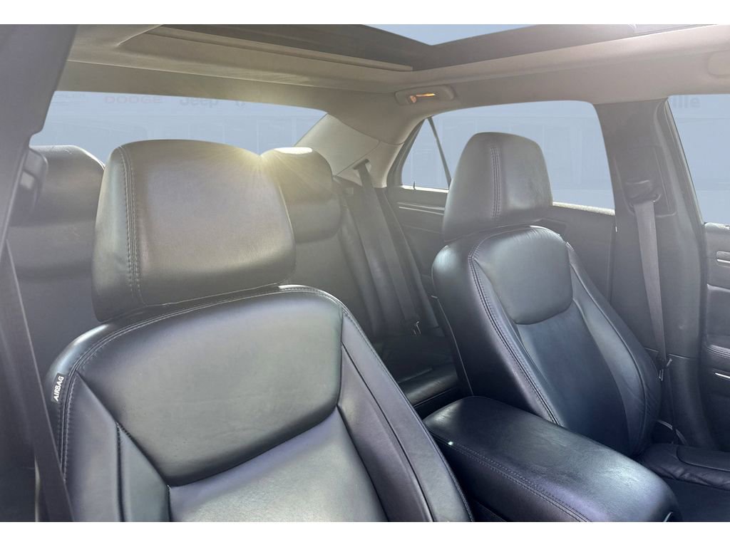 Used 2018 Chrysler 300 Touring L image 22