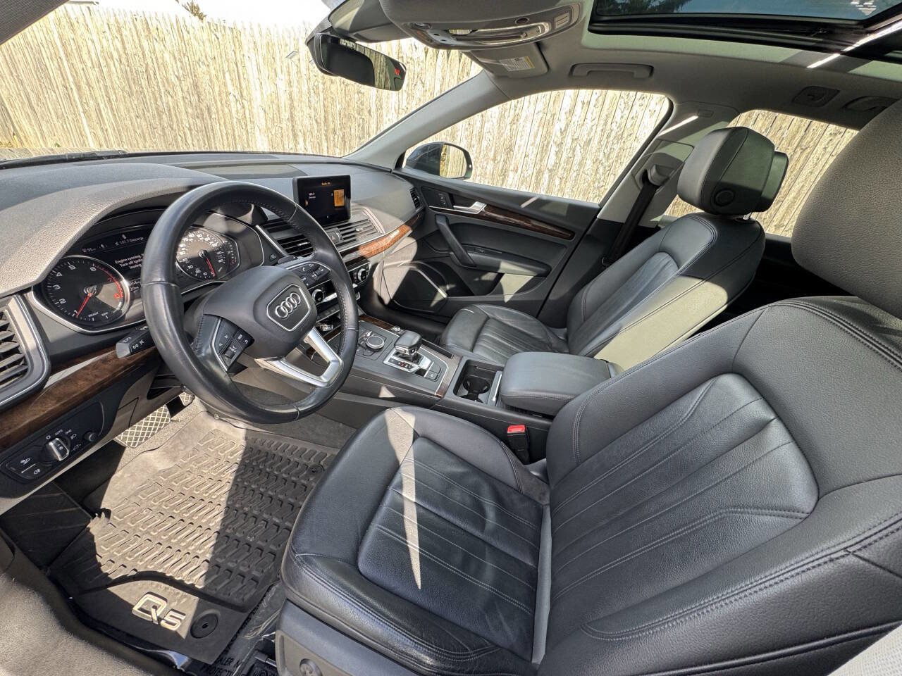 Used 2020 Audi Q5 2.0T Premium w/ Convenience Package image 28