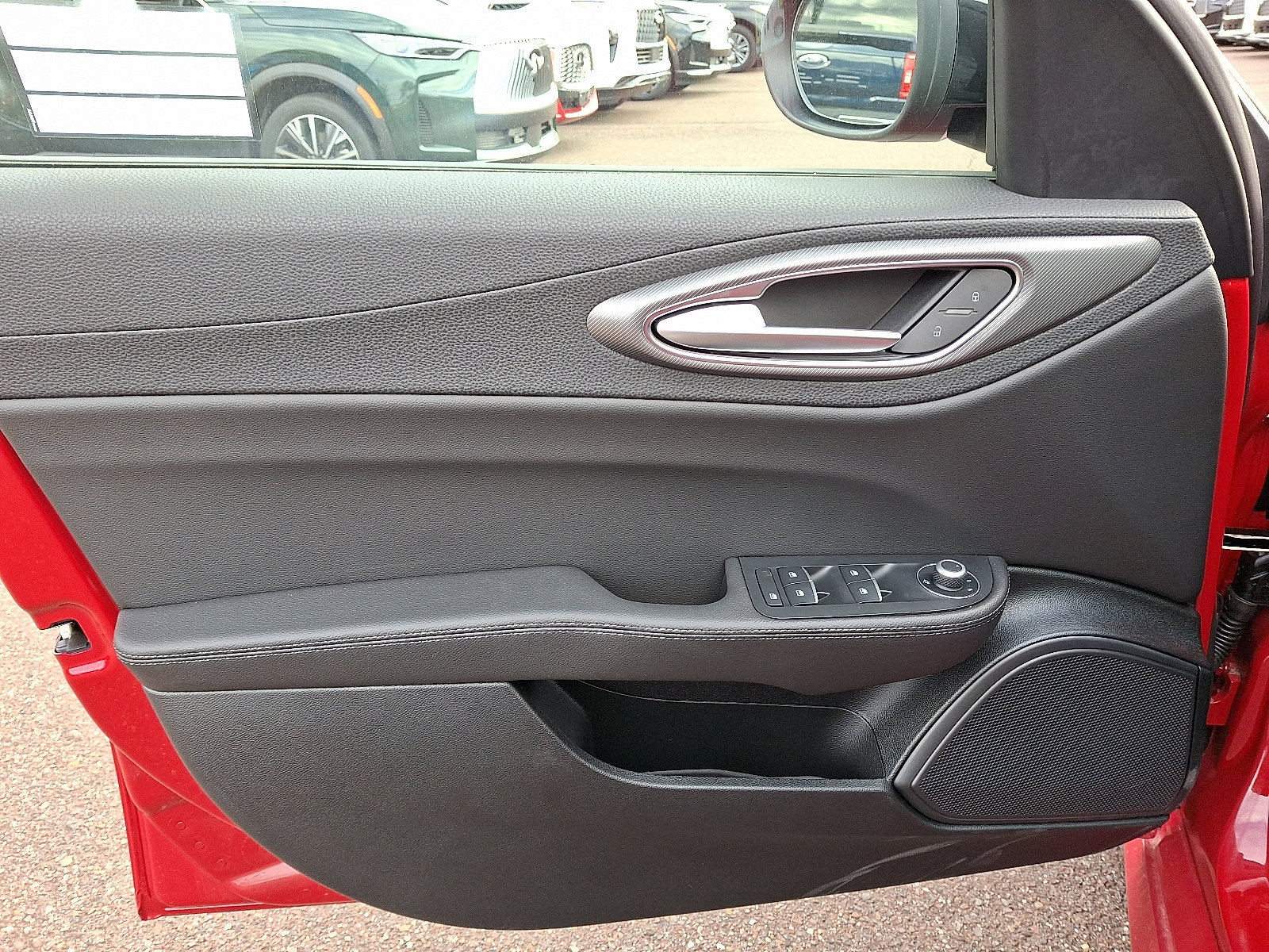 New 2025 Alfa Romeo Giulia AWD w/ Driving Assist Package image 8