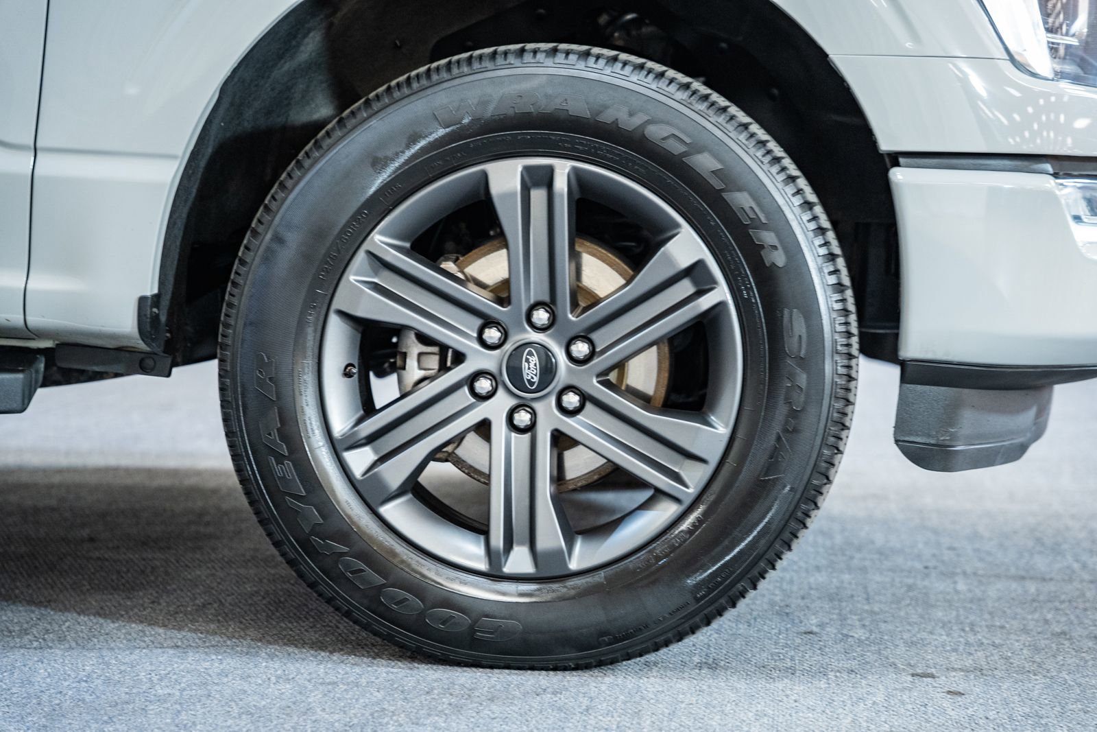 Used 2023 Ford F150 Lariat w/ Equipment Group 502A High image 22