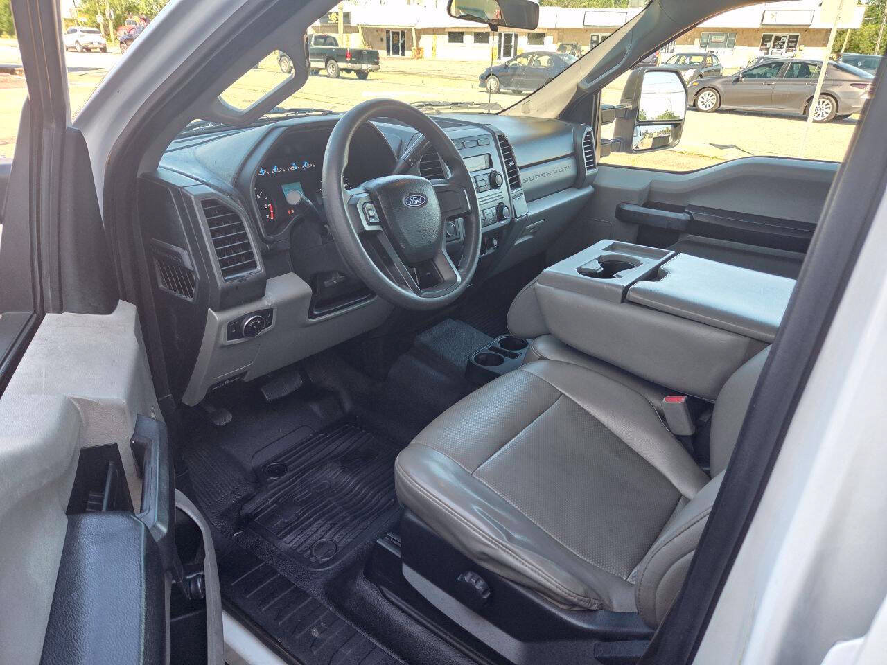 Used 2017 Ford F250 XL RWD image 8