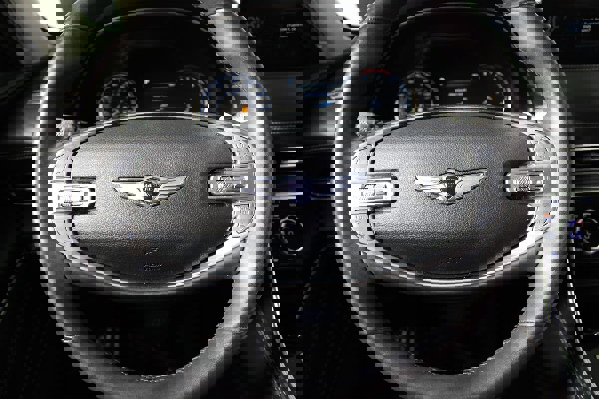 Used 2021 Genesis GV80 2.5T image 6