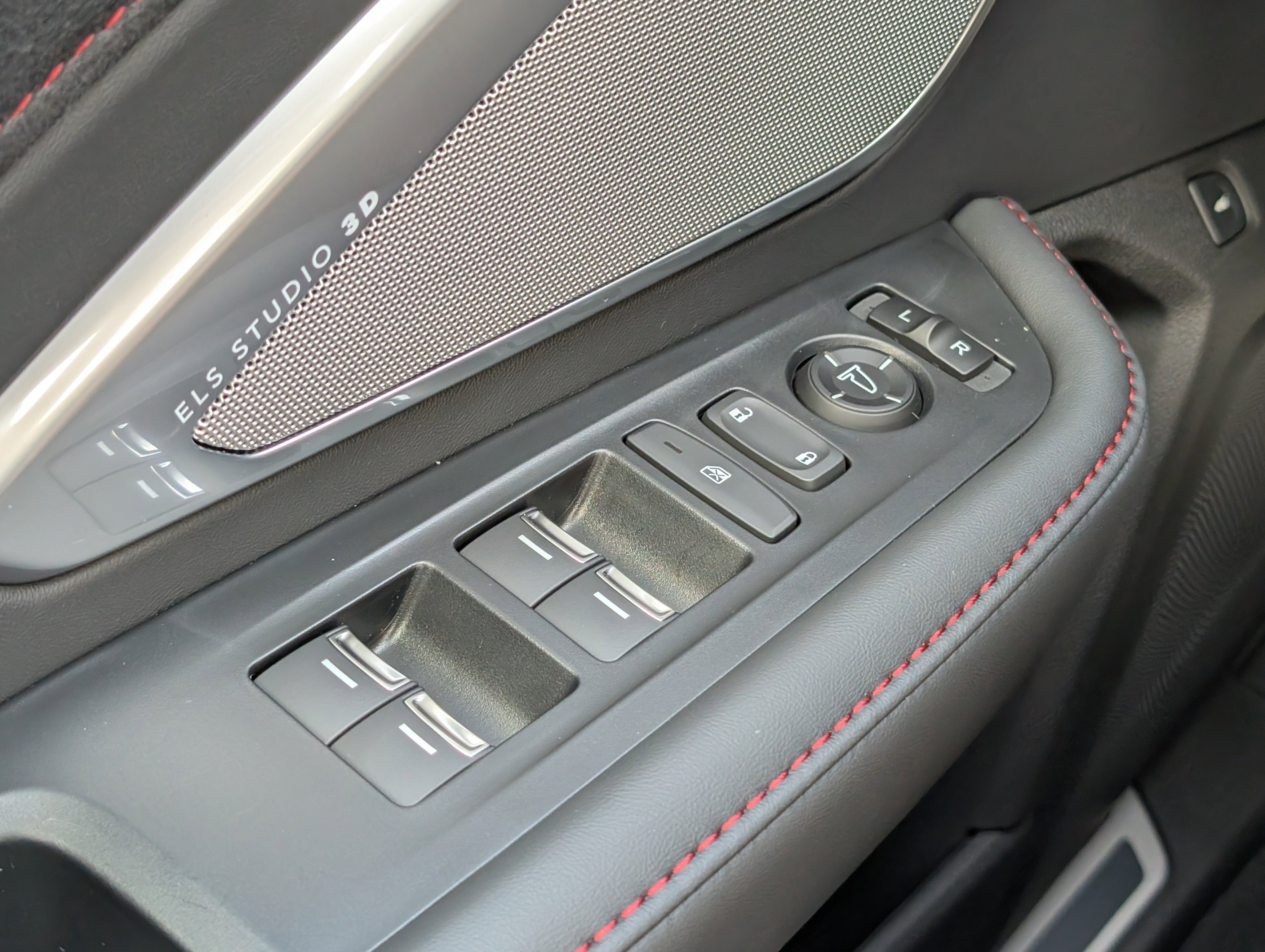 New 2025 Acura RDX A-Spec image 16