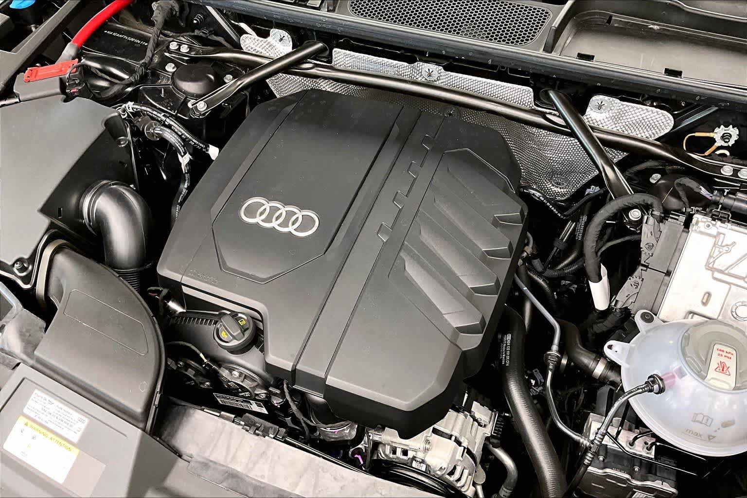 Used 2025 Audi Q5 2.0T Premium Plus w/ Premium Plus Package AWD/4WD image 31