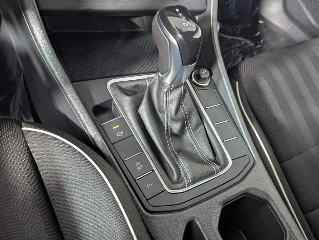 Used 2024 Volkswagen Jetta Sport FWD image 21