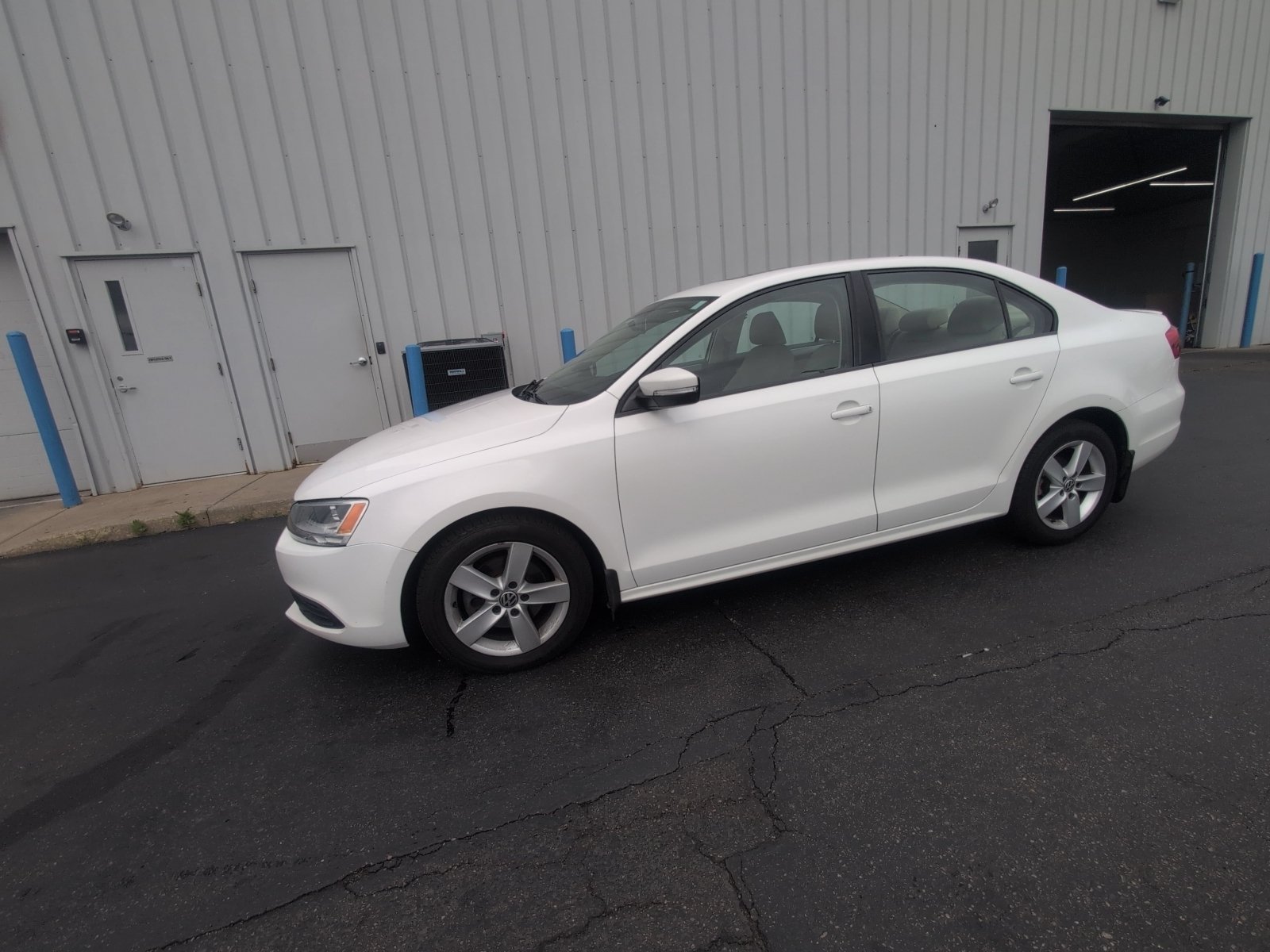 Used 2012 Volkswagen Jetta TDI FWD image 9