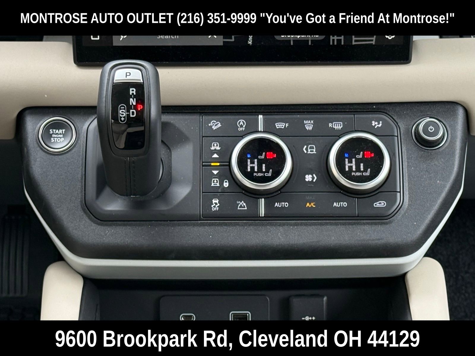 Used 2024 Land Rover Defender 130 S image 25