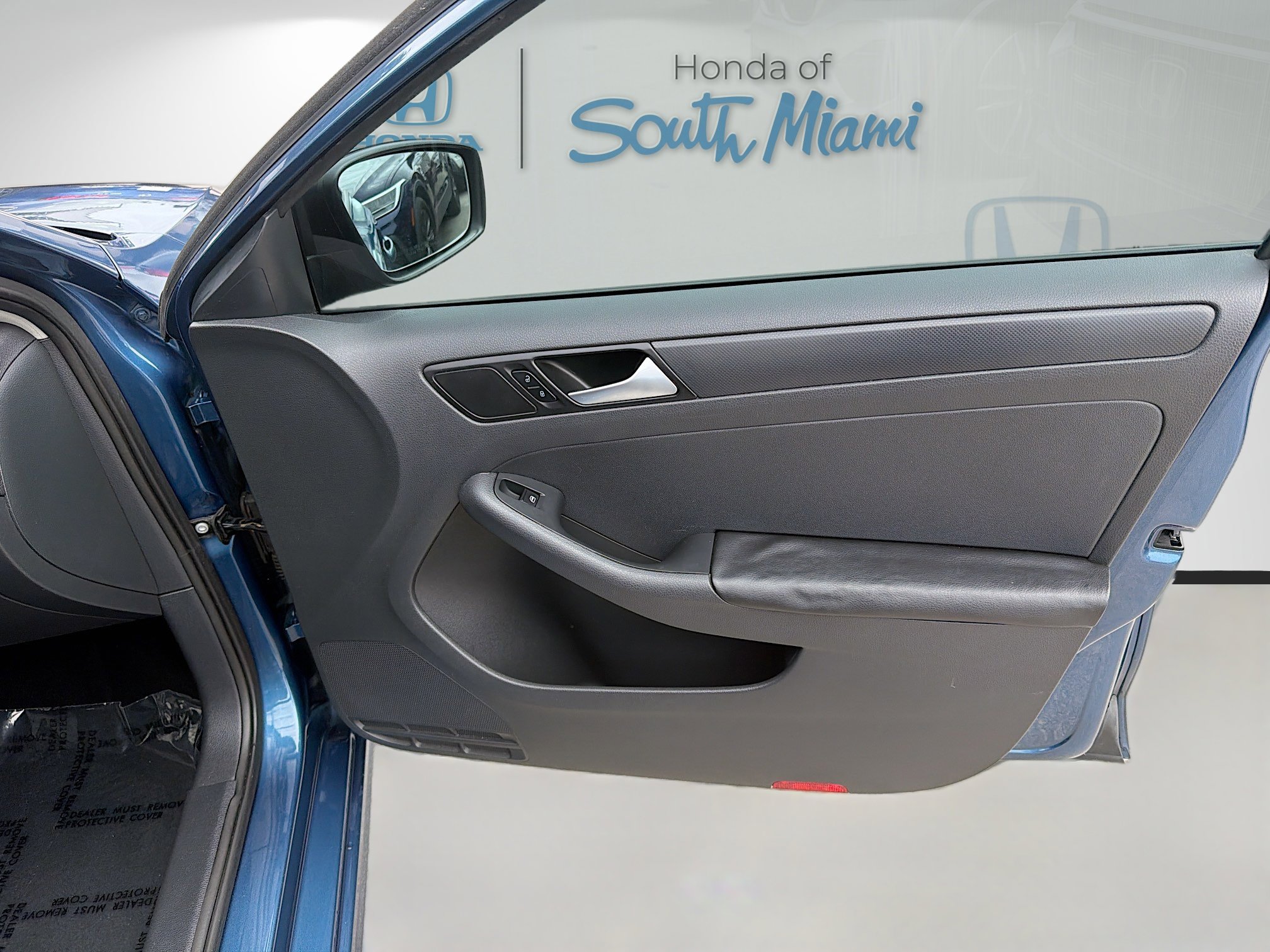 Used 2016 Volkswagen Jetta S image 32