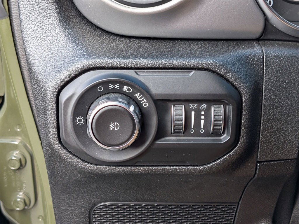 Certified 2021 Jeep Wrangler Unlimited Sport image 15