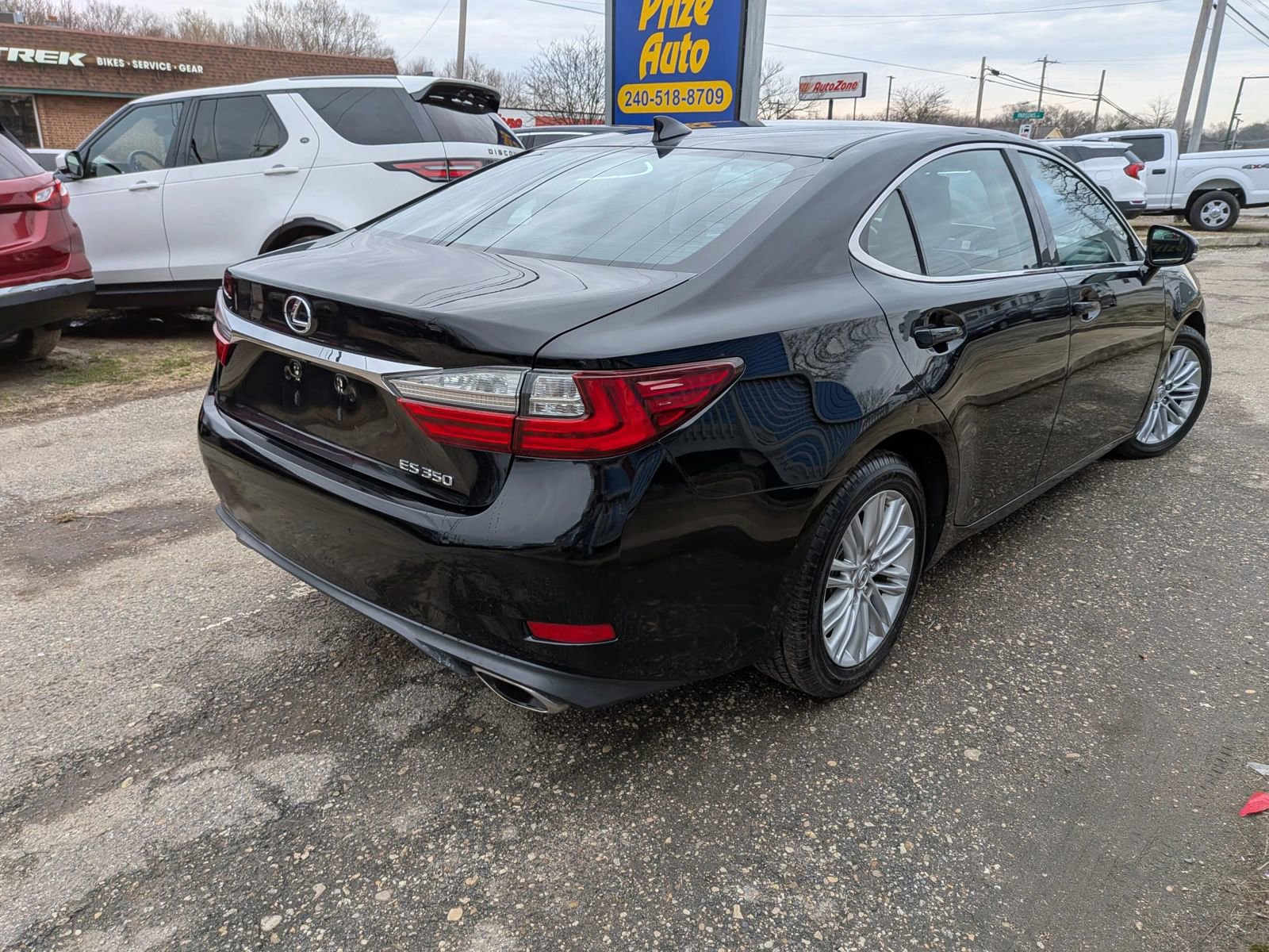 Used 2016 Lexus ES 350 w/ Premium Package w/Wood Trim image 6