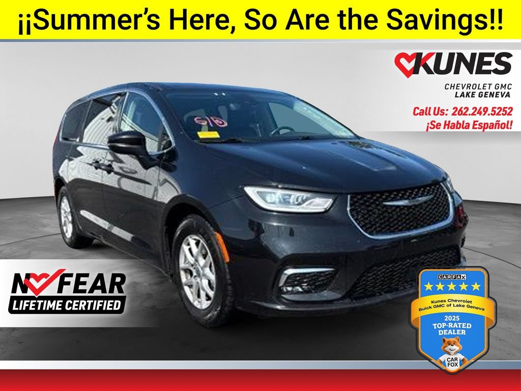 Used 2023 Chrysler Pacifica Touring-L