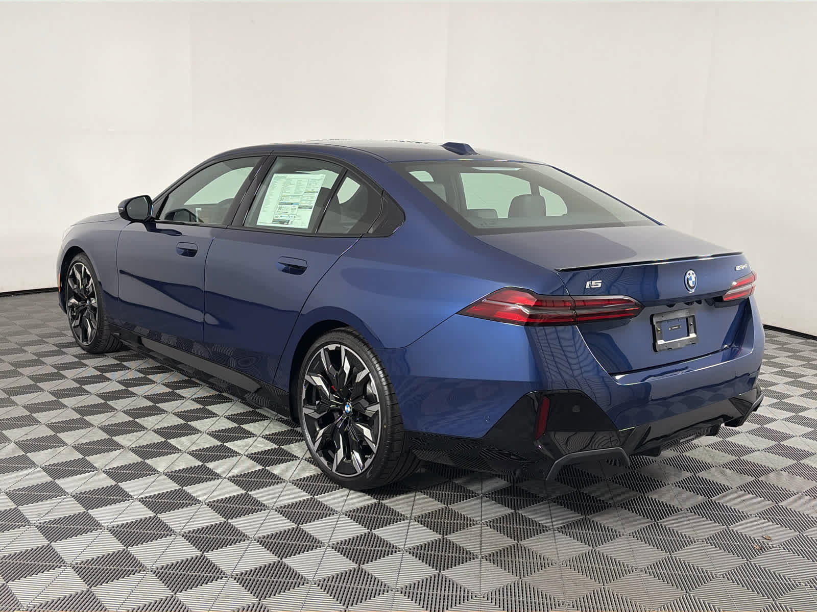 New 2026 BMW i5 eDrive40 w/ M Sport Package image 7