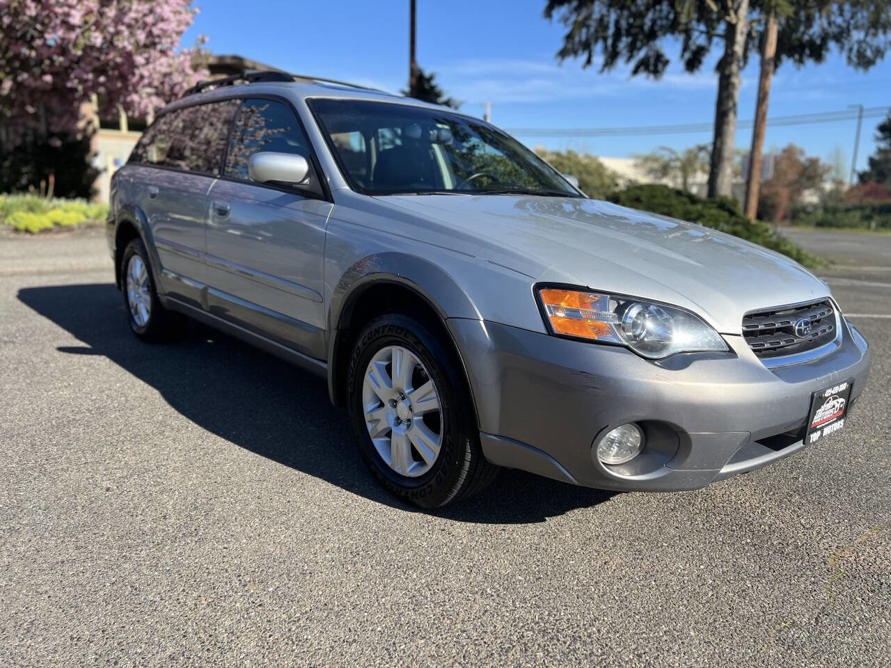 Used 2005 Subaru Outback 2.5i Limited AWD/4WD image 3