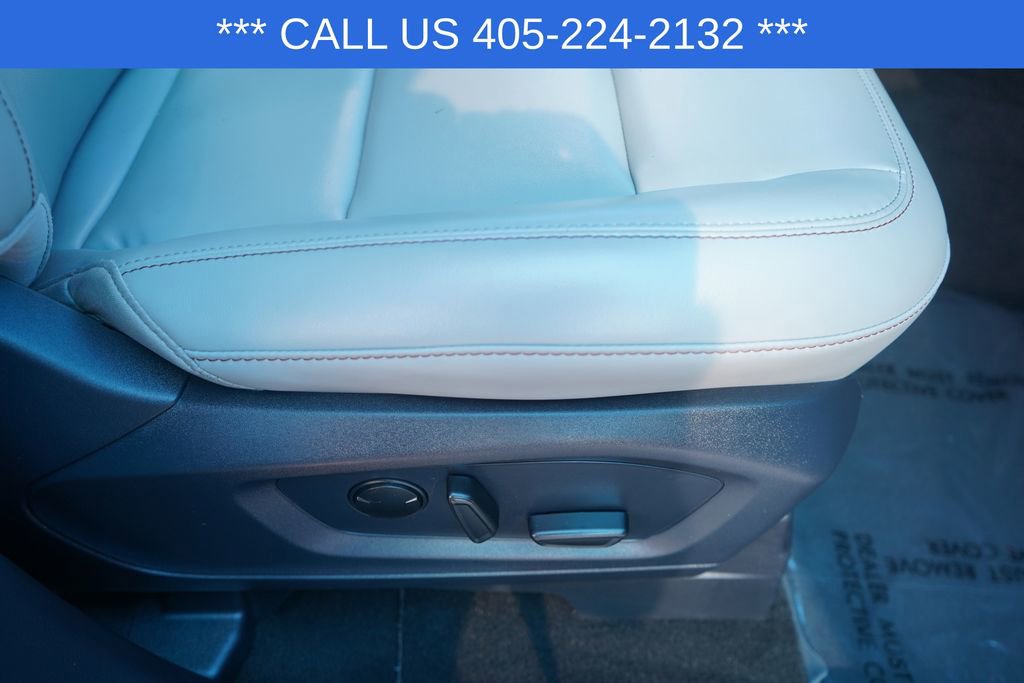 Used 2025 Ford Explorer Active w/ Active Comfort Package RWD image 22