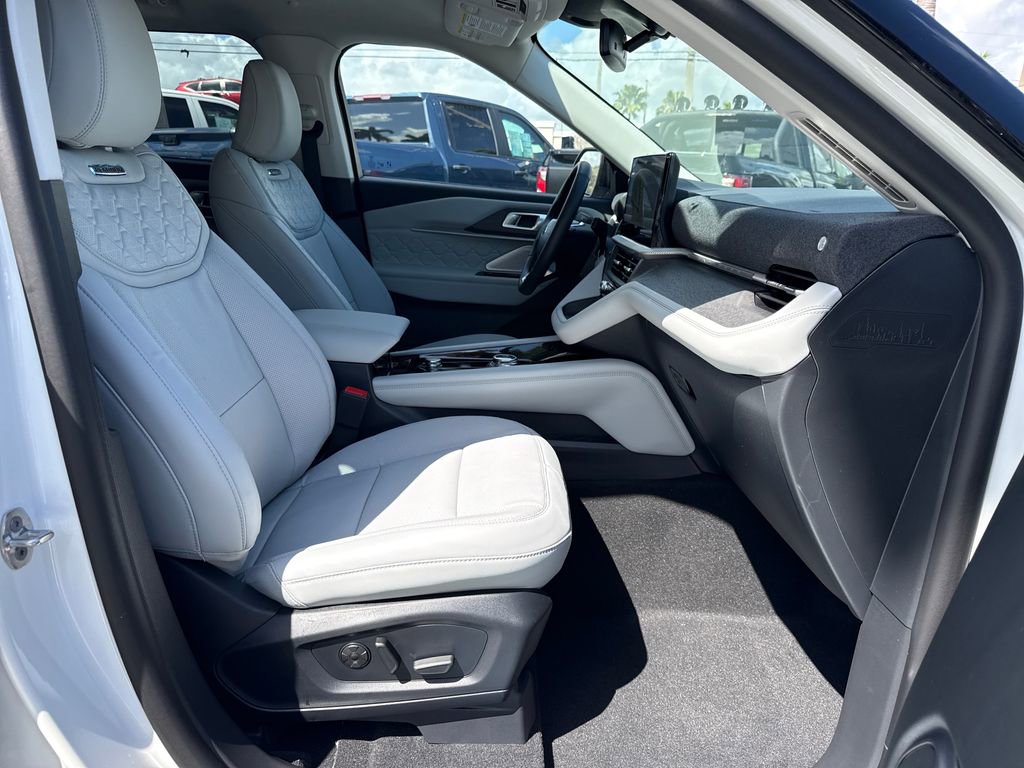 New 2026 Ford Explorer Platinum AWD/4WD image 23