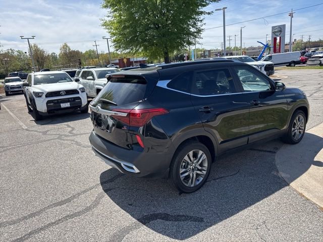 Used 2021 Kia Seltos S FWD image 7