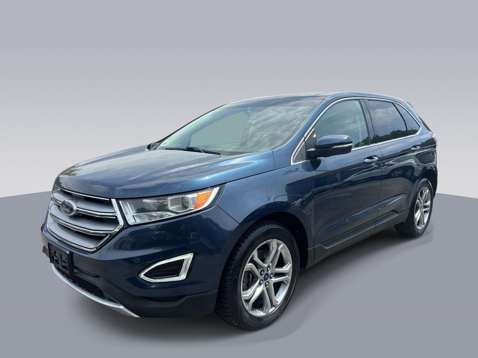 Used 2017 Ford Edge Titanium w/ Equipment Group 301A AWD/4WD image 6