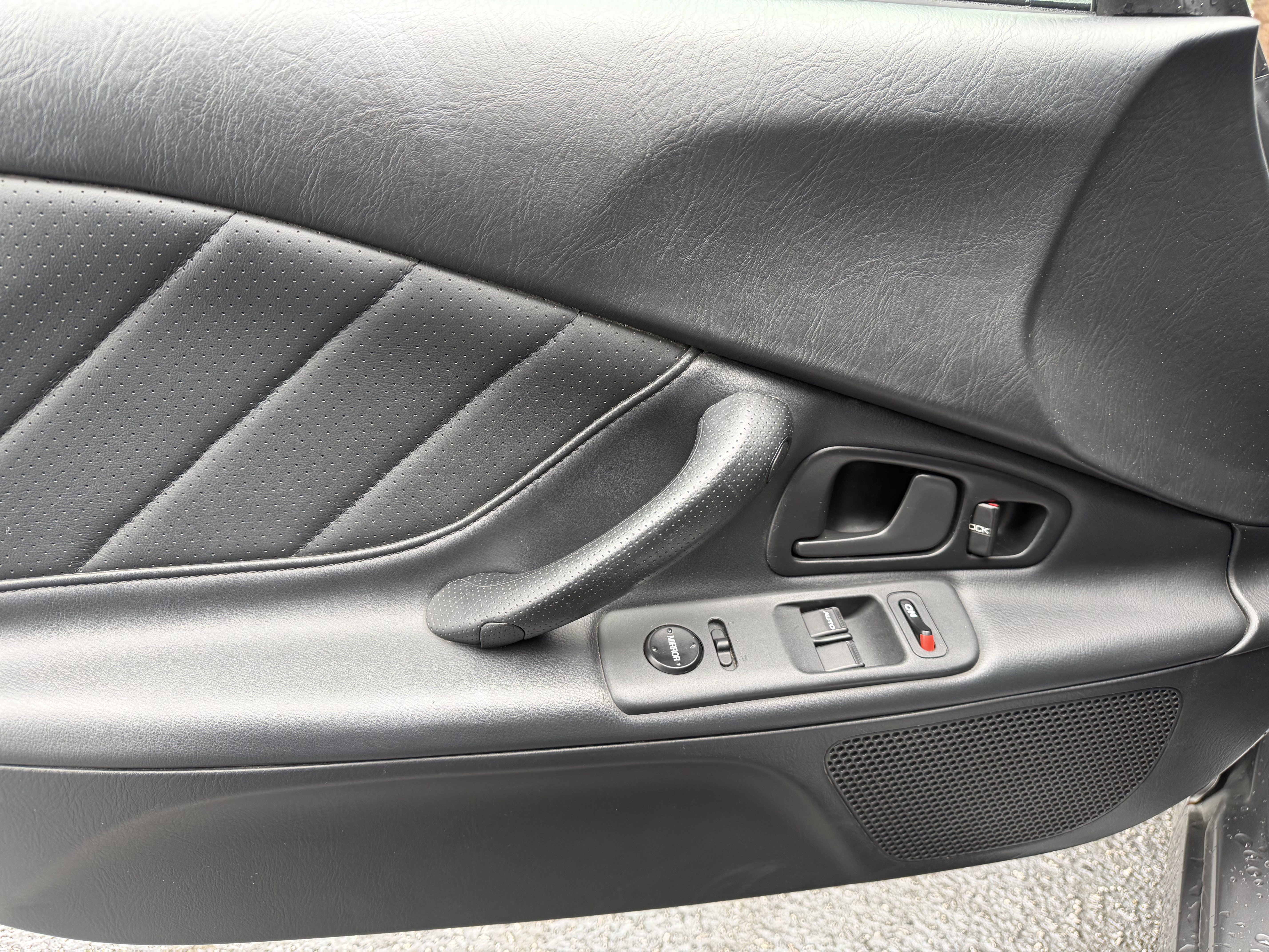 Used 2000 Honda S2000 image 13