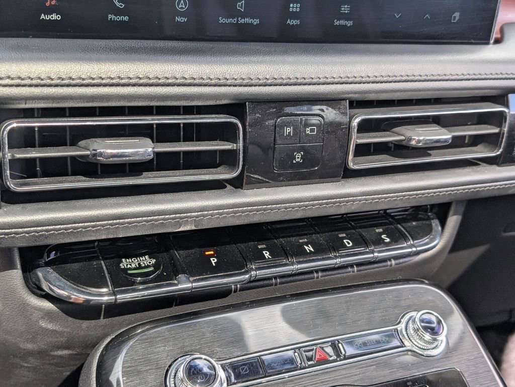 Certified 2023 Lincoln Nautilus Reserve w/ Monochromatic Package image 23