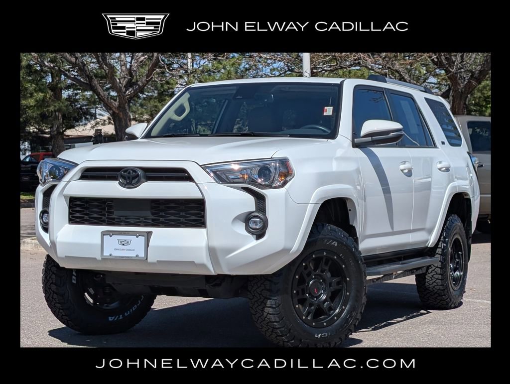 Used 2022 Toyota 4Runner SR5 Premium w/ Moonroof Package AWD/4WD video 1