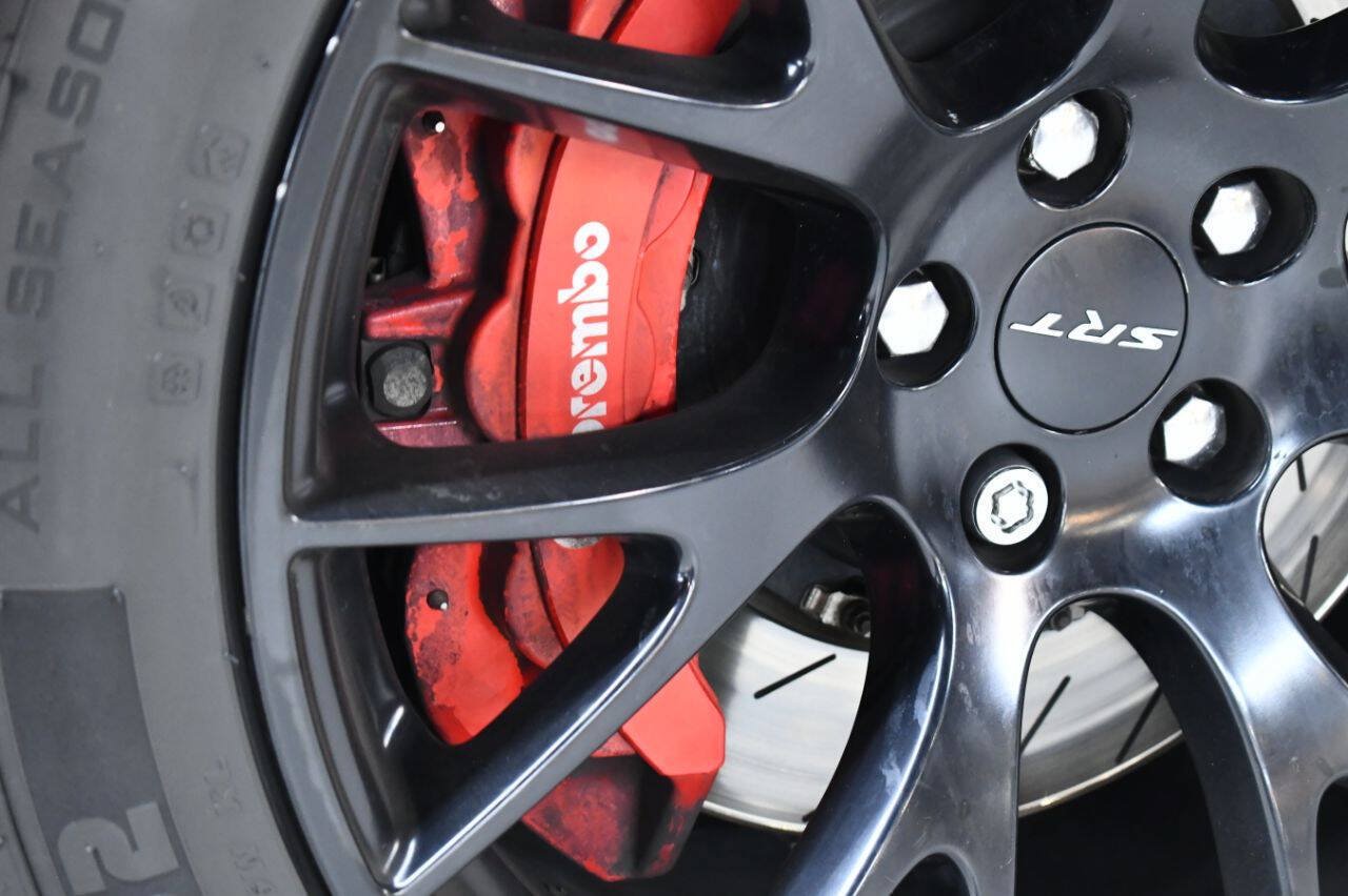 Used 2016 Dodge Charger SRT Hellcat w/ Harman/Kardon Audio Group RWD image 10