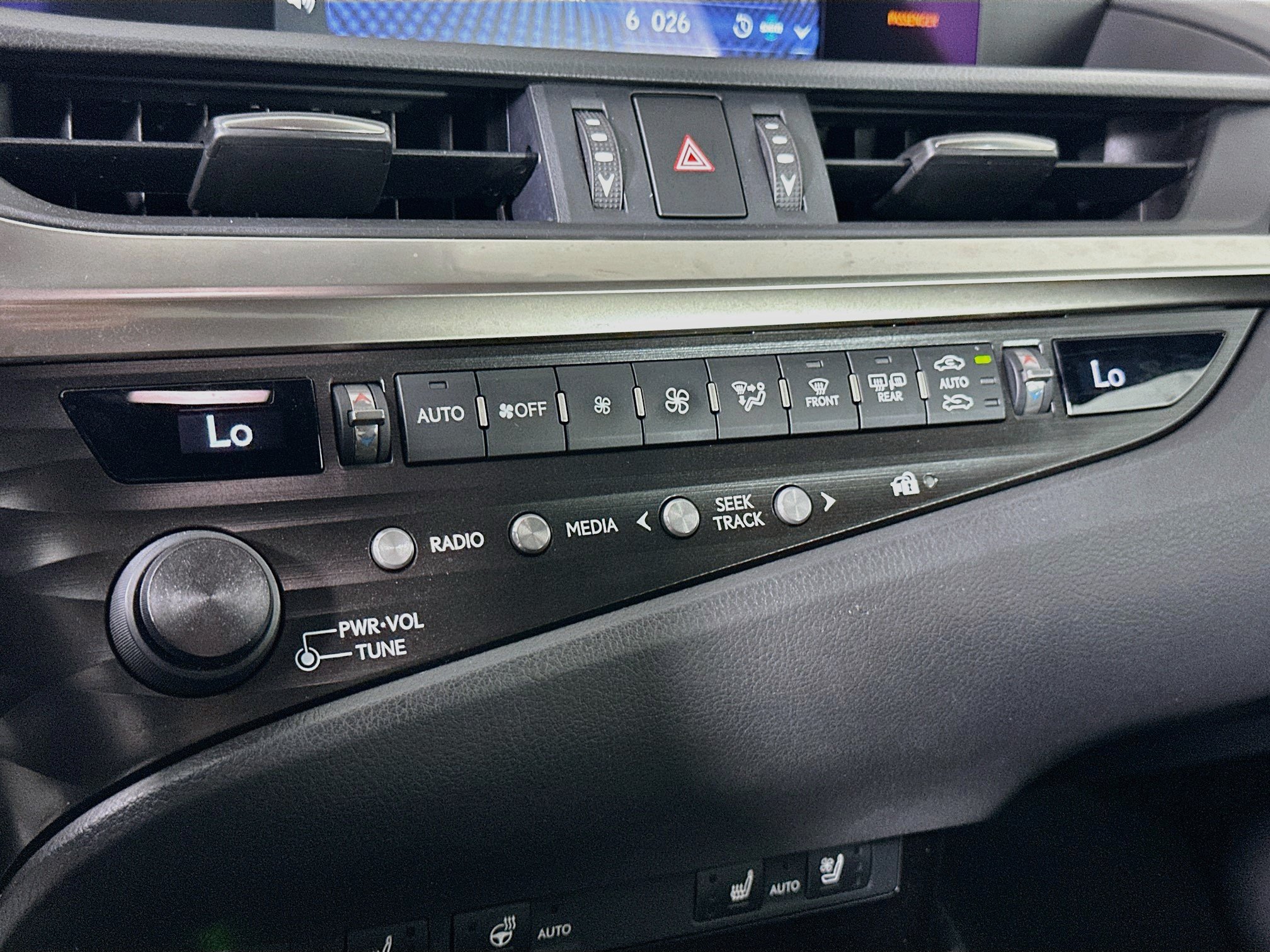 Used 2020 Lexus ES 350 F Sport w/ Accessory Package 2 FWD image 22