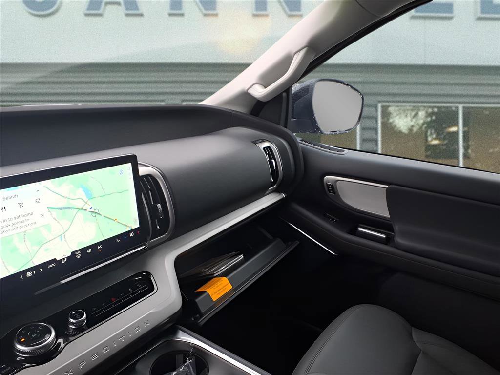 New 2025 Ford Expedition Max Active image 14