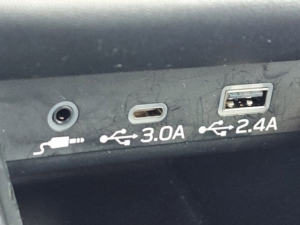 Used 2024 Subaru Outback Limited image 11