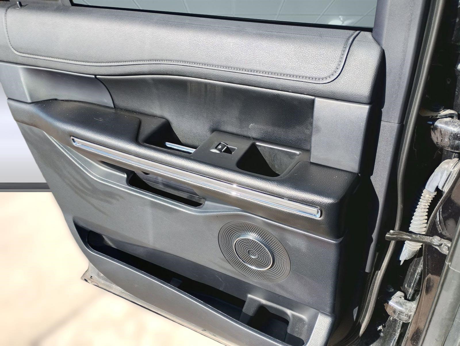 Used 2021 Ford Expedition Max XLT image 20