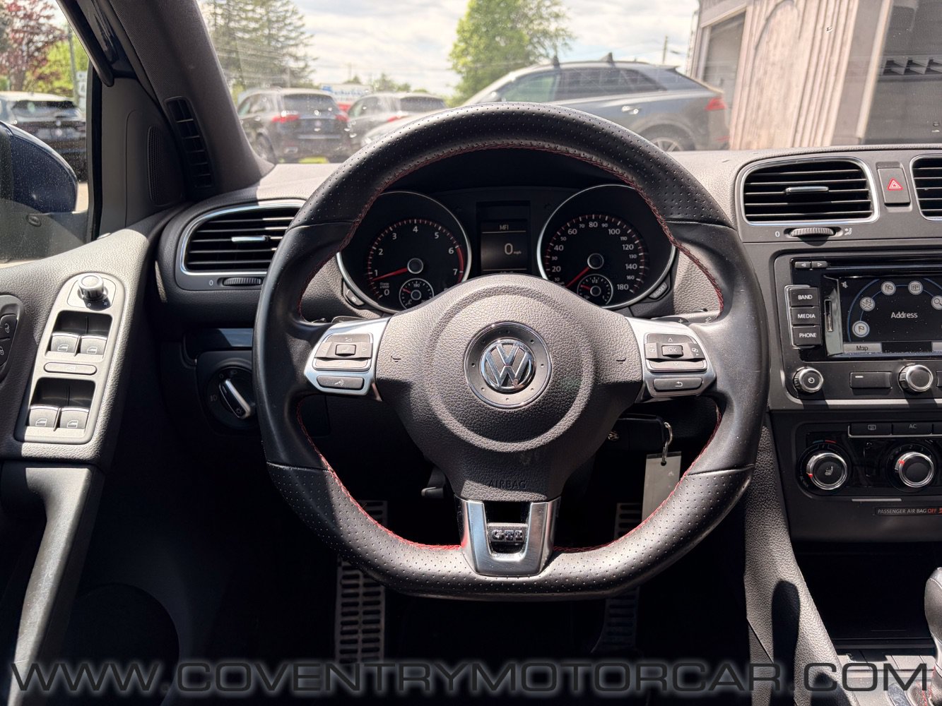 Used 2012 Volkswagen Golf 4-Door FWD image 24