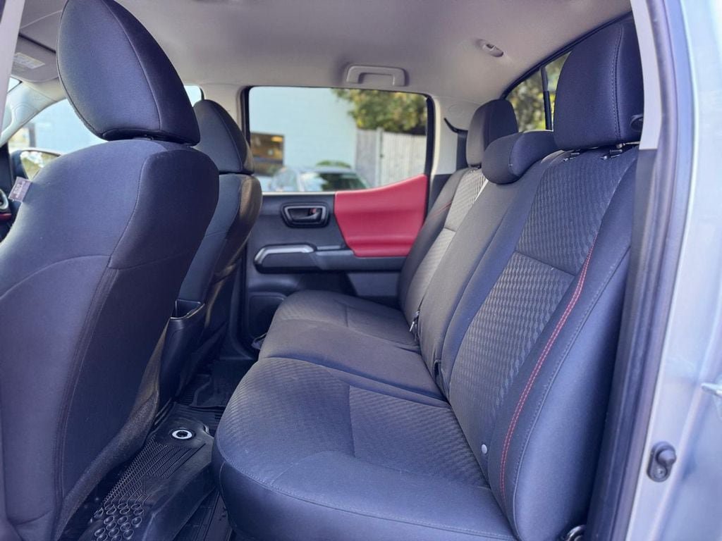 Used 2023 Toyota Tacoma SR5 AWD/4WD image 18