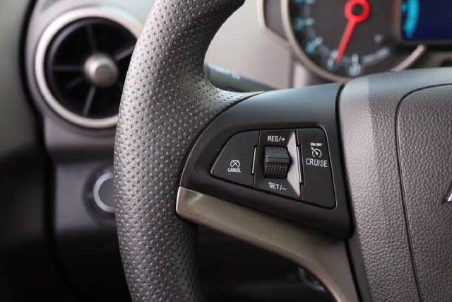 Used 2015 Chevrolet Sonic LT w/ Fun and Sun Package FWD image 12