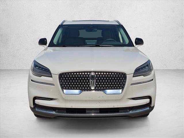 Used 2023 Lincoln Aviator 2WD w/ Premium Package image 2