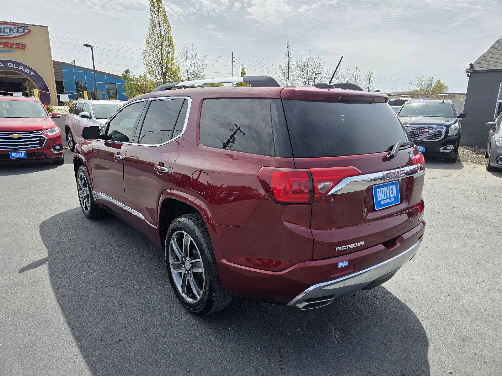 Used 2018 GMC Acadia Denali AWD/4WD image 7