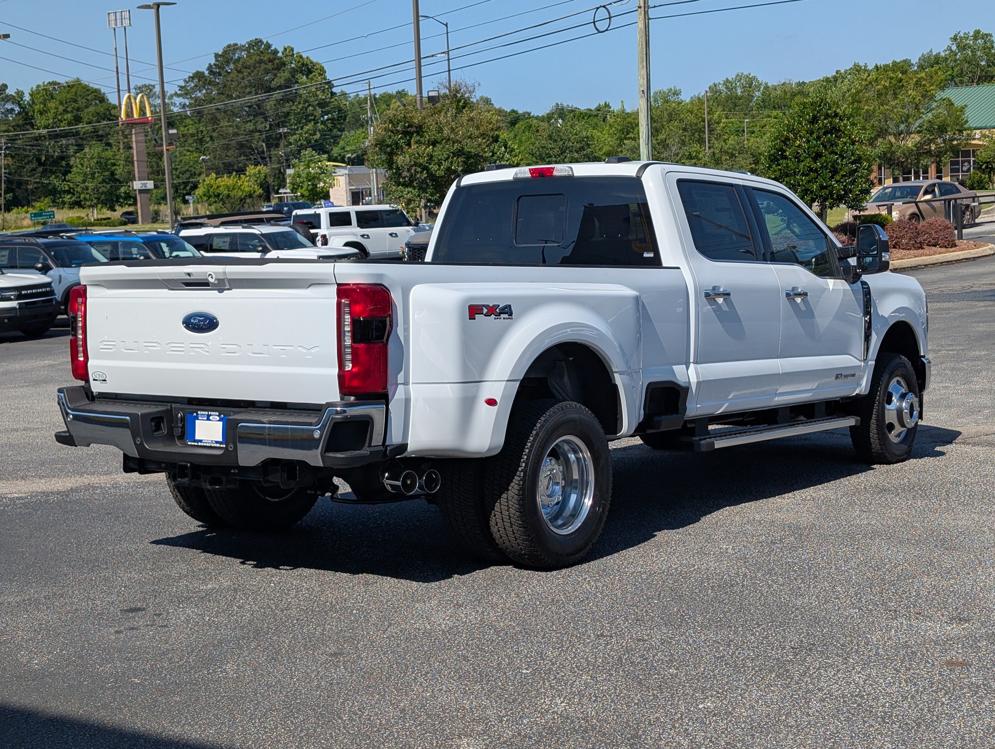 New 2026 Ford F350 Lariat w/ Chrome Package AWD/4WD image 9