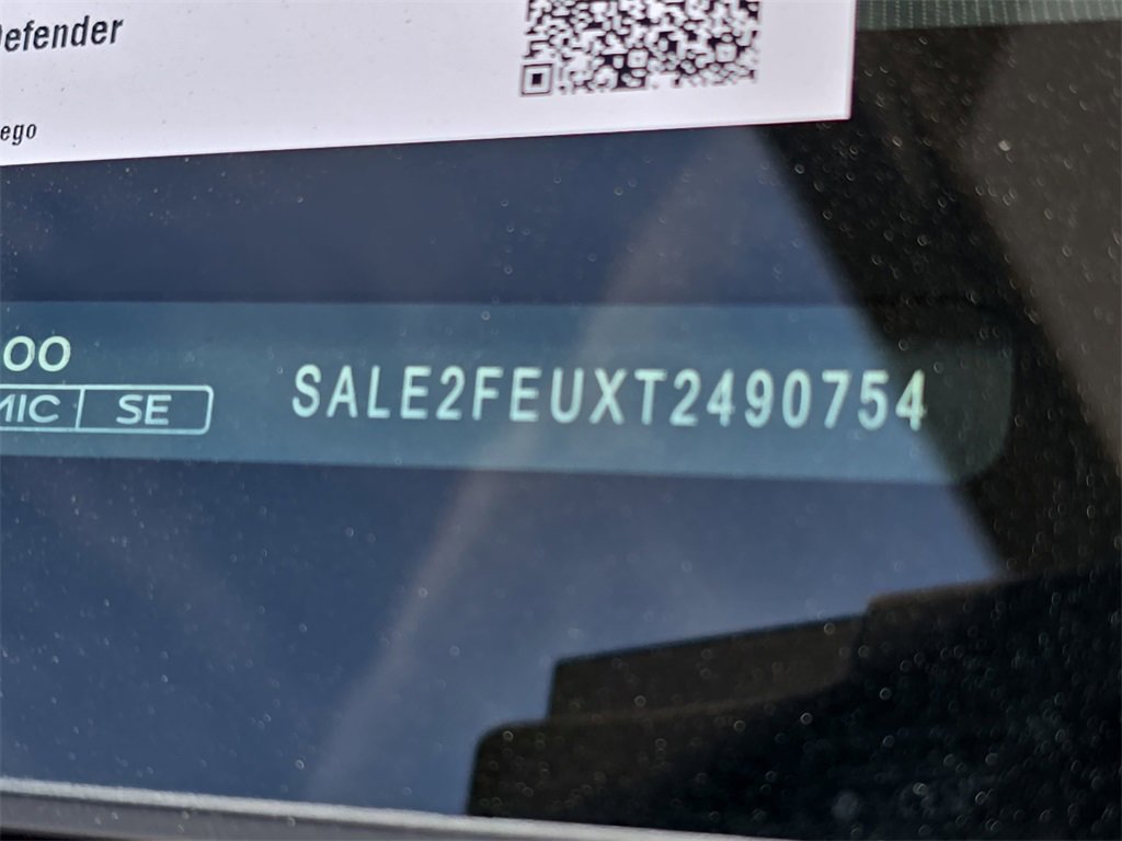 New 2026 Land Rover Defender 130 X-Dynamic SE image 37