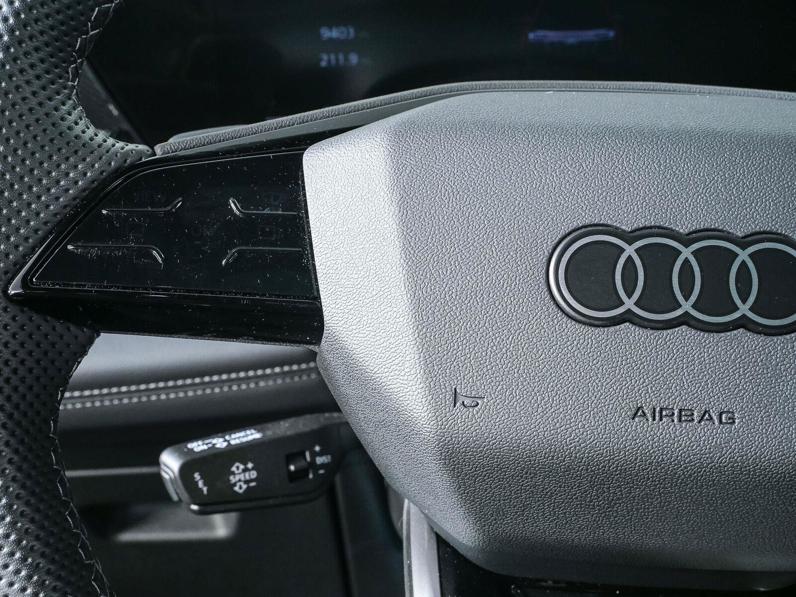 Used 2025 Audi SQ6 e-tron Prestige w/ 21" Black Optic Wheel Package AWD/4WD image 11