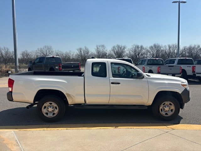 Used 2016 Toyota Tacoma SR w/ Exterior Package image 6