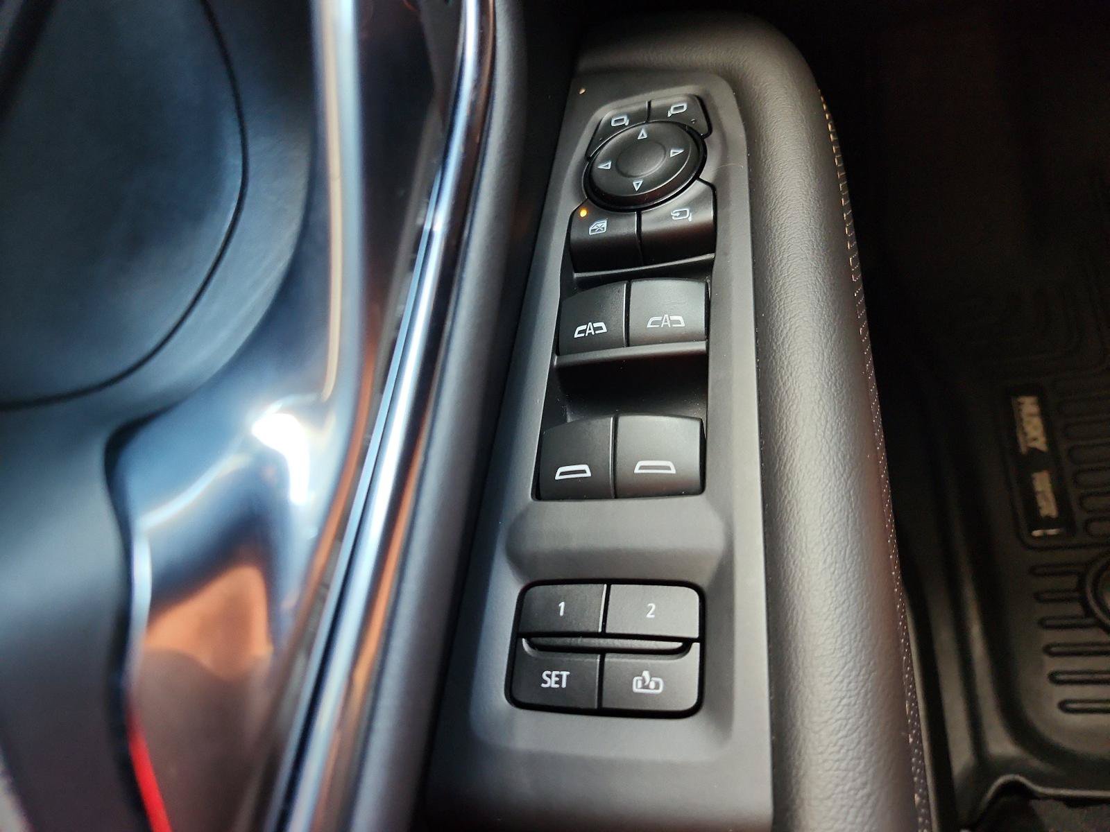 Used 2023 GMC Yukon AT4 AWD/4WD image 22