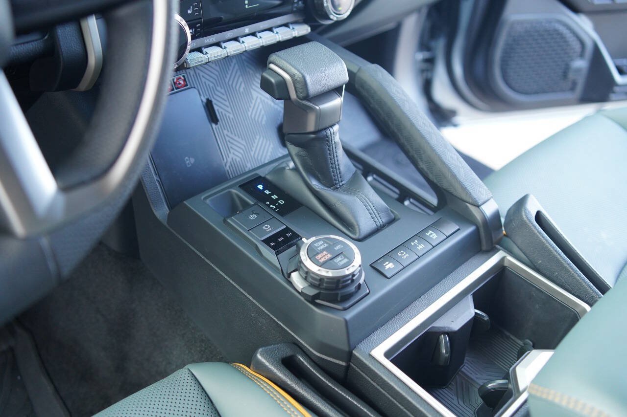 Used 2024 Toyota Tacoma 4x4 Double Cab Hybrid image 34