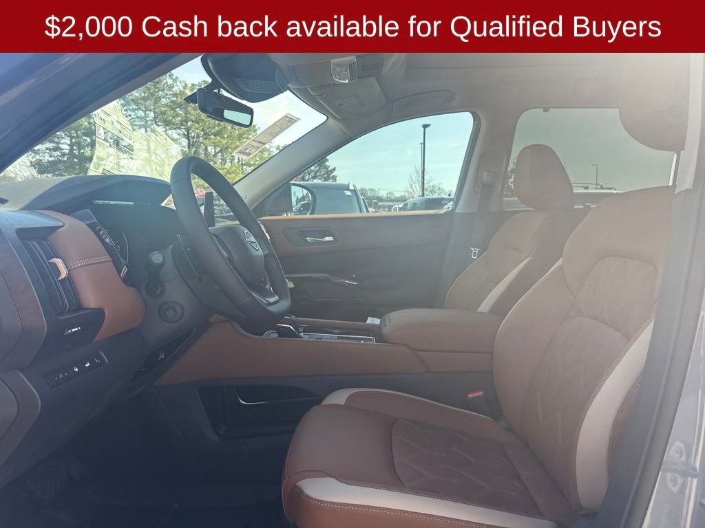 New 2026 Nissan Pathfinder Platinum image 18