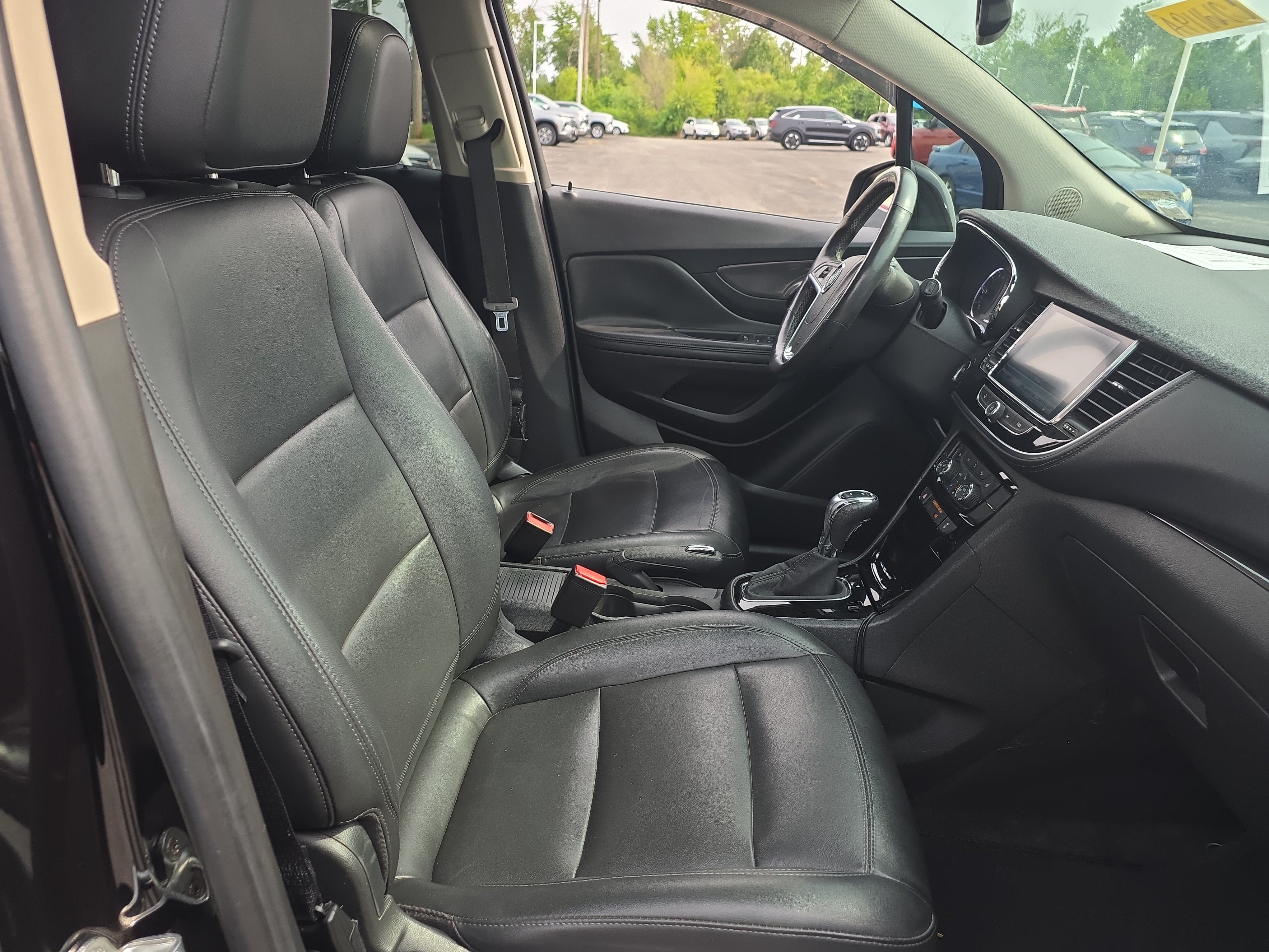 Used 2017 Buick Encore Essence w/ Experience Buick Package AWD/4WD image 9