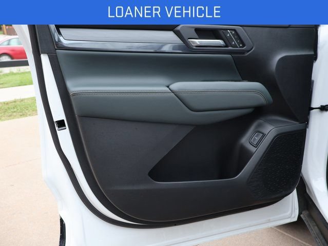 New 2026 GMC Terrain AT4 w/ Convenience Package III AWD/4WD image 38