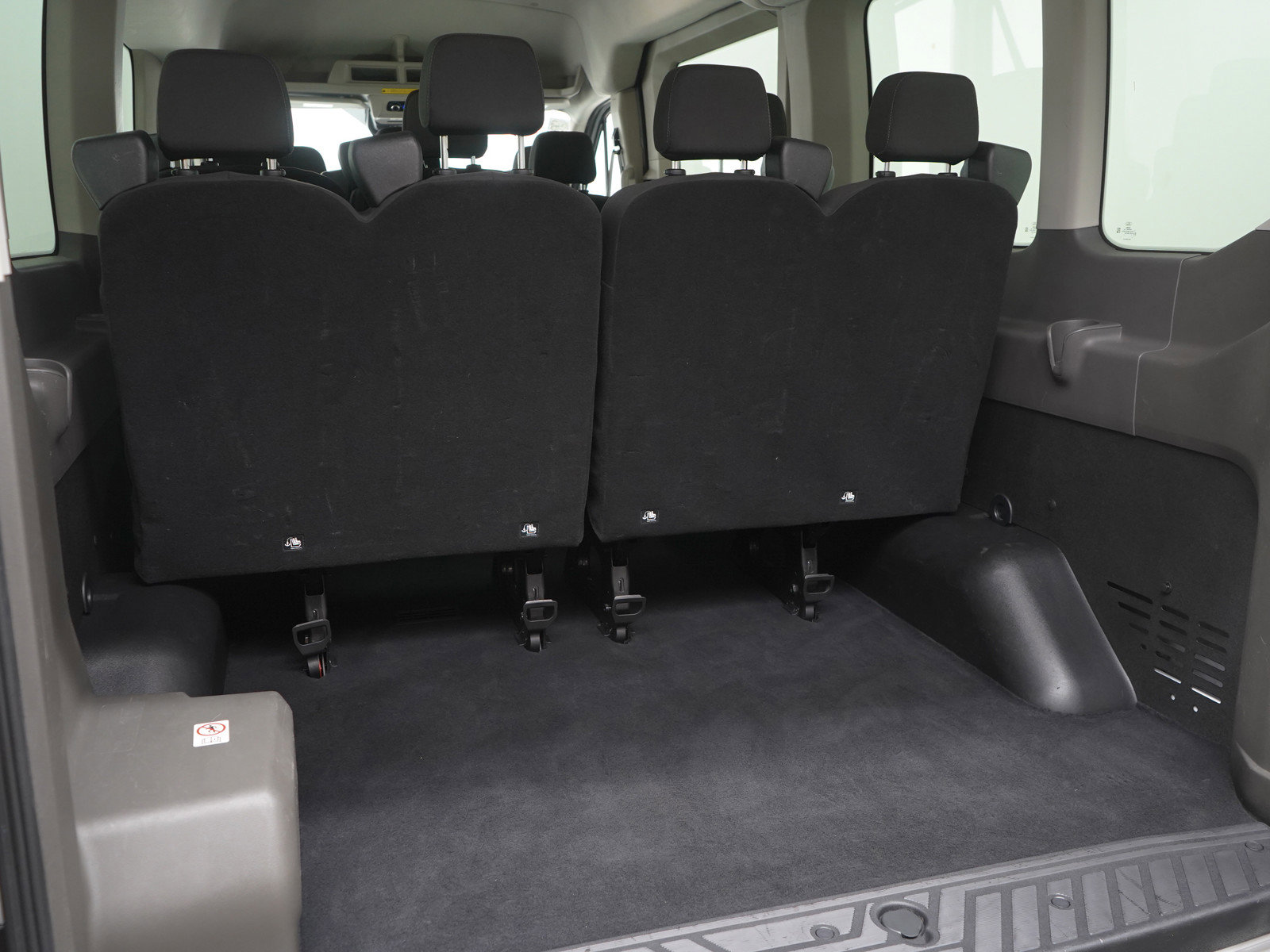 Used 2024 Ford Transit 350 XLT image 10