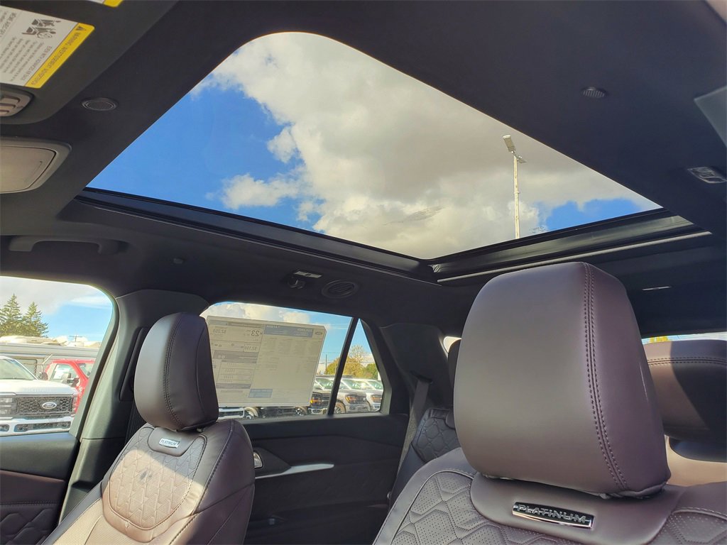 New 2026 Ford Explorer Platinum image 7